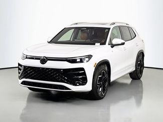 New 2026 Volkswagen Tiguan SEL R-Line video 3