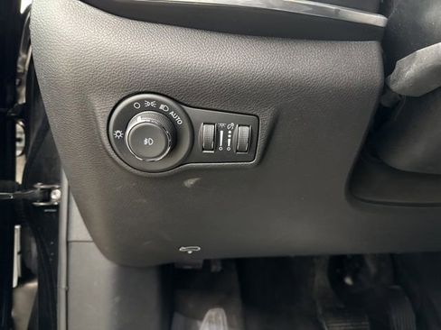 Used 2023 Jeep Compass High Altitude AWD/4WD image 29