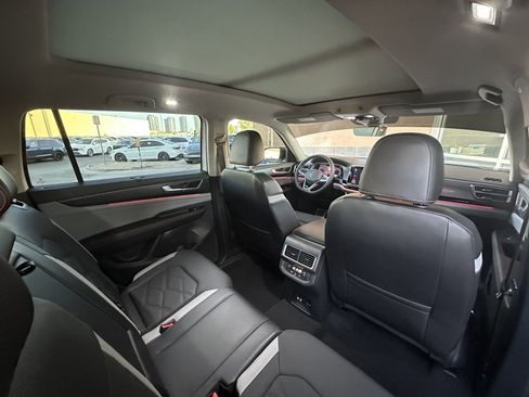 Used 2024 Volkswagen Atlas Peak Edition SEL image 45