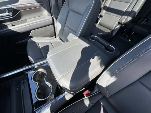 New 2026 Chevrolet Suburban Premier RWD image 51