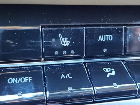 New 2026 Chevrolet Equinox ACTIV AWD/4WD image 17