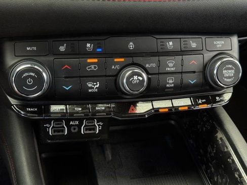 Used 2024 Dodge Durango R/T AWD/4WD image 20