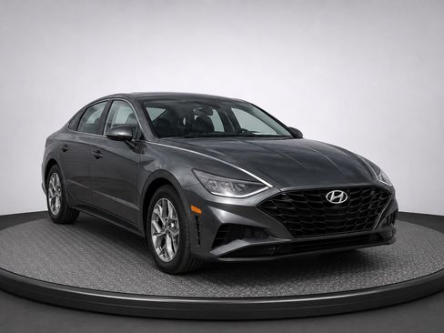 Used 2023 Hyundai Sonata SEL FWD image 4