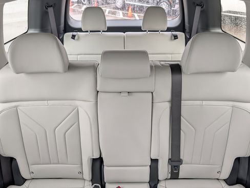 New 2026 Hyundai Santa Fe SEL image 8