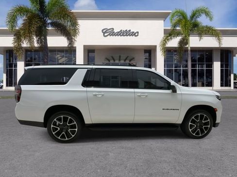 Certified 2023 Chevrolet Suburban RST RWD image 16