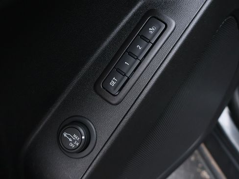 Used 2019 Chevrolet Equinox Premier FWD image 8