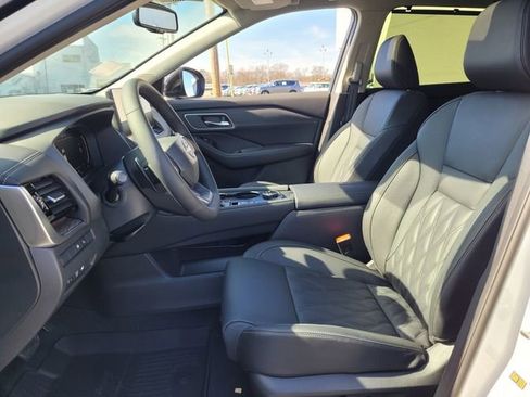 New 2026 Nissan Rogue Platinum w/ Platinum Premium Package image 6