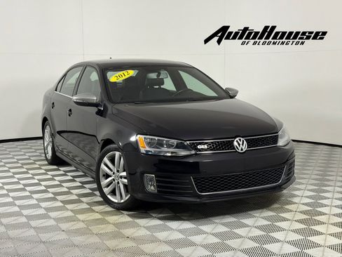 Used 2012 Volkswagen Jetta GLI FWD image 1