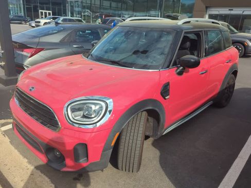 Used 2022 MINI Cooper Countryman image 2