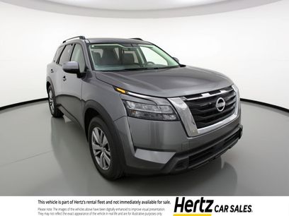 Used 2025 Nissan Pathfinder SV