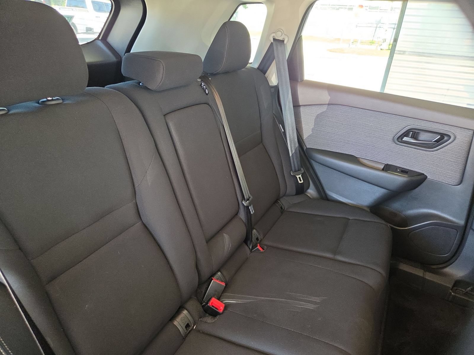 Used 2023 Nissan Rogue S FWD image 26