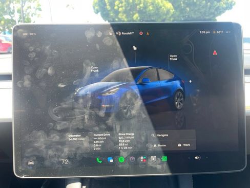 Used 2024 Tesla Model Y Long Range AWD/4WD image 19