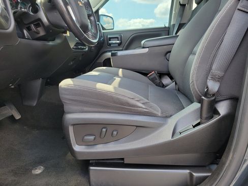 Used 2018 Chevrolet Silverado 1500 LT w/ All Star Edition AWD/4WD image 16