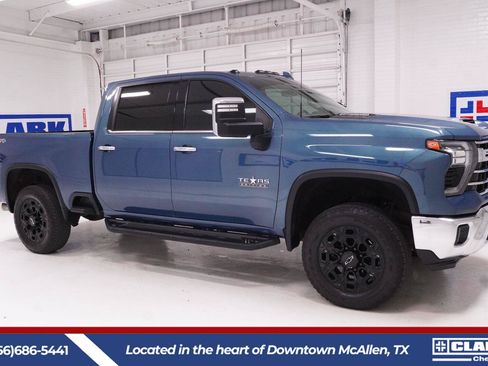 Used 2024 Chevrolet Silverado 2500 LTZ w/ LTZ Texas Edition AWD/4WD image 4