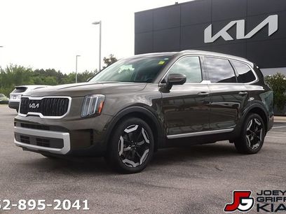Certified 2025 Kia Telluride EX