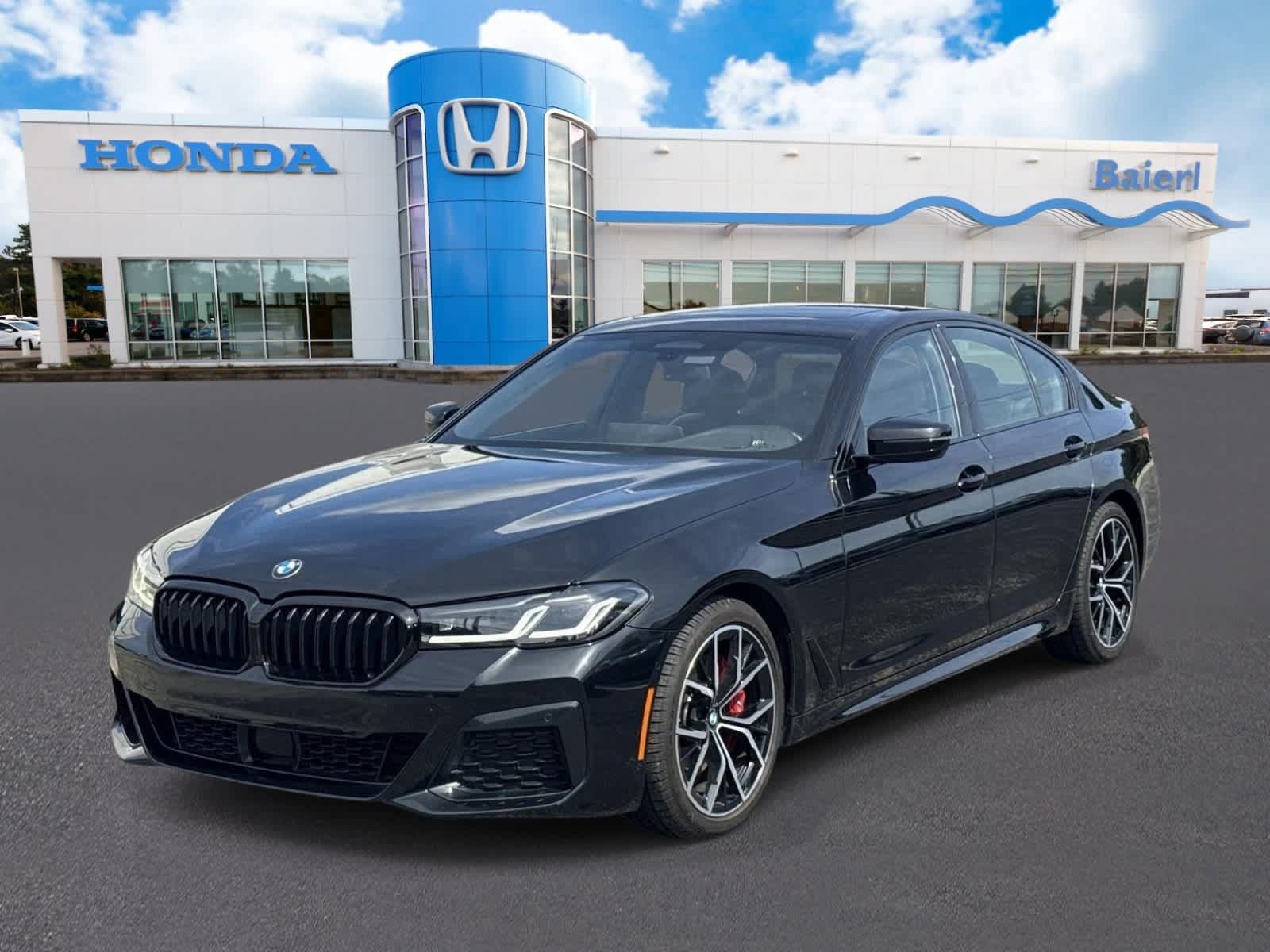 Used 2022 BMW 530i xDrive w/ M Sport Package AWD/4WD image 1