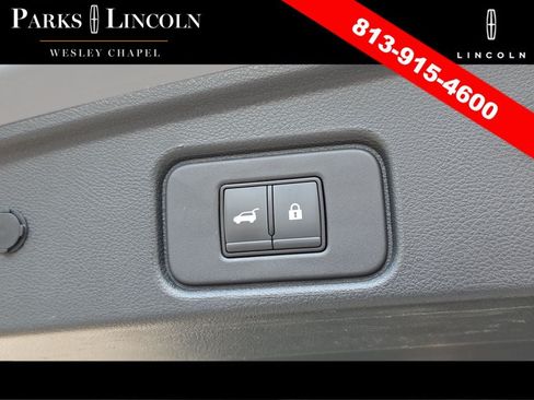 Used 2022 Nissan Pathfinder Platinum AWD/4WD image 9