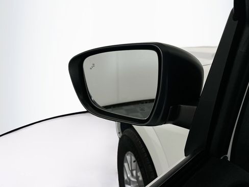 Used 2023 Nissan Frontier SV w/ Technology Package image 16