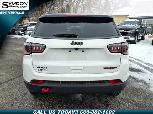 Used 2022 Jeep Compass Trailhawk w/ Trailhawk Convenience Group image 4