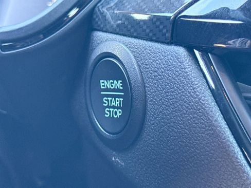 Used 2025 Ford Escape ST-Line image 25