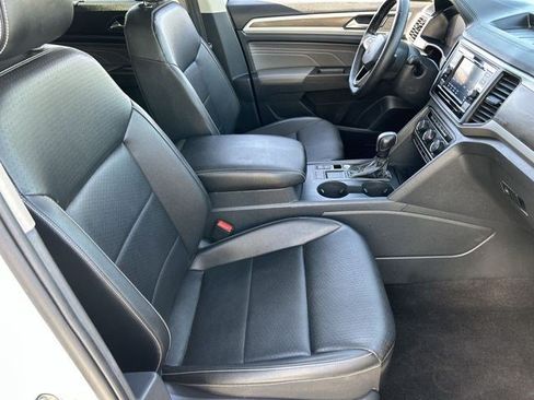 Used 2022 Volkswagen Atlas SE FWD image 9
