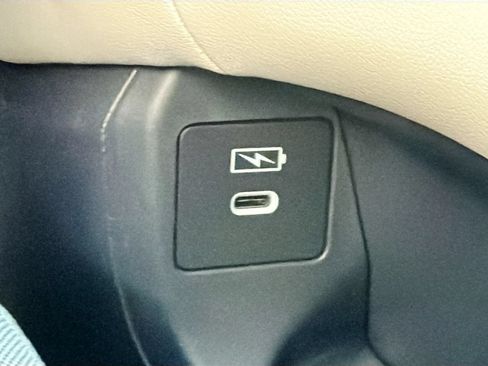 New 2026 Honda HR-V LX image 11