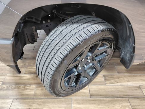 Used 2023 RAM 1500 Laramie image 34