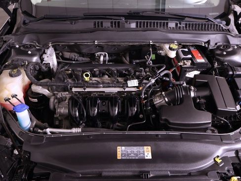 Used 2019 Ford Fusion S image 19