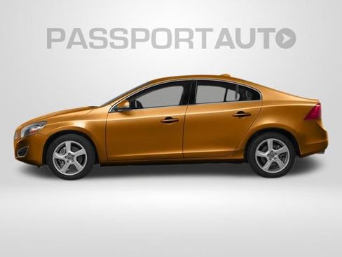 Used 2013 Volvo S60 T5 FWD image 3