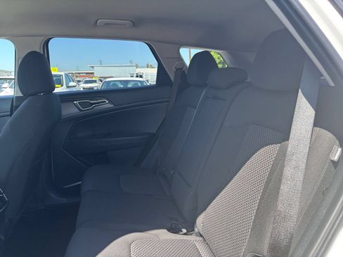Used 2026 Kia Sportage LX AWD/4WD image 22