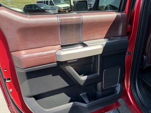 Used 2015 Ford F150 Platinum w/ Technology Package AWD/4WD image 53