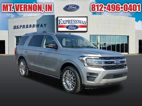 Used 2024 Ford Expedition Limited image 4