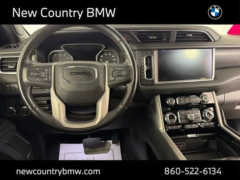 Used 2021 GMC Yukon Denali w/ Denali Ultimate Package AWD/4WD image 21