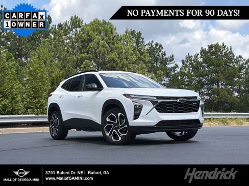 Used 2025 Chevrolet Trax RS w/ Driver Confidence Package FWD image 1