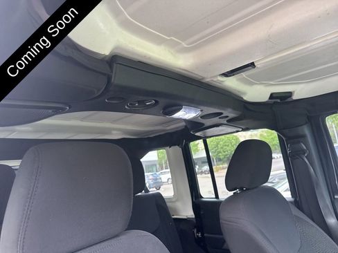 Used 2017 Jeep Wrangler Unlimited Sport AWD/4WD image 28