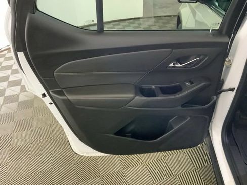 Used 2020 Chevrolet Traverse LT FWD image 29