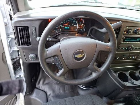 Used 2024 Chevrolet Express 2500 w/ Driver Convenience Package image 18