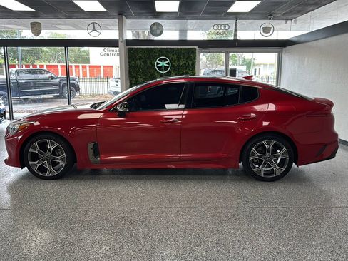 Used 2020 Kia Stinger GT-Line w/ Sun & Sound Package RWD image 2