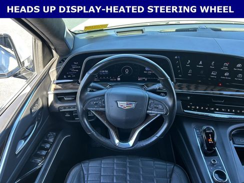 Used 2023 Cadillac Escalade Premium Luxury Platinum image 17