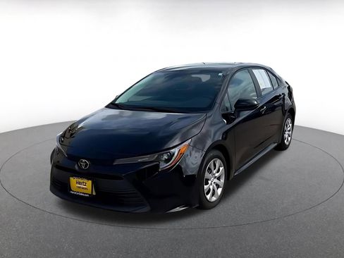 Used 2025 Toyota Corolla LE FWD image 7