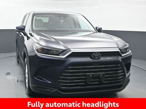 Certified 2024 Toyota Grand Highlander XLE image 11