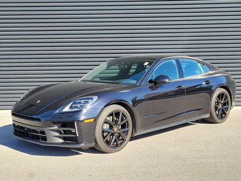 Certified 2024 Porsche Panamera 4 image 1