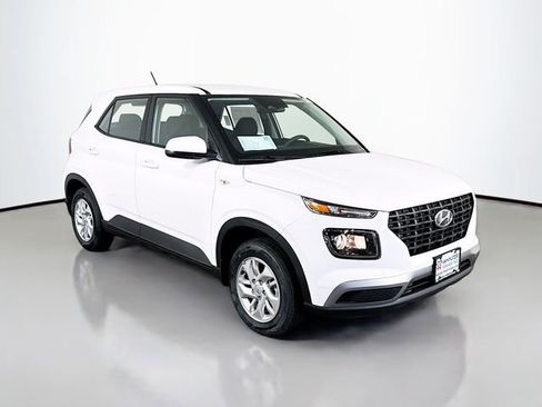 New 2026 Hyundai Venue SE image 10