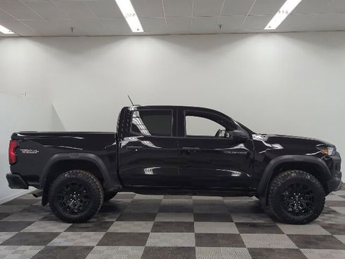 Used 2023 Chevrolet Colorado Trail Boss w/ Advanced Trailering Package AWD/4WD image 7