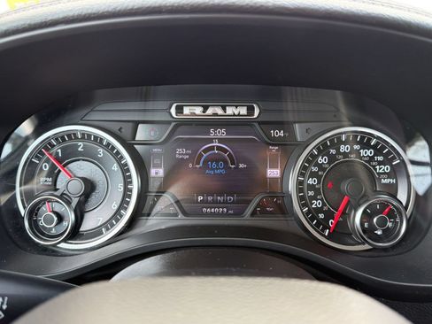 Used 2022 RAM 1500 Laramie RWD image 24