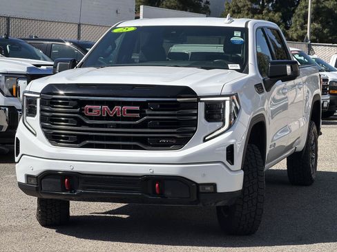 Used 2025 GMC Sierra 1500 AT4 AWD/4WD image 3
