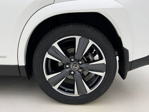 Certified 2022 Lexus UX 250h w/ Premium Package AWD/4WD image 23