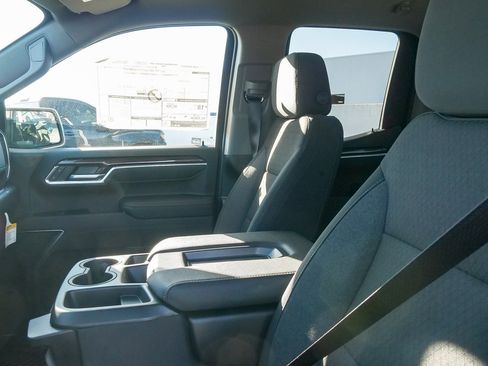 New 2026 Chevrolet Silverado 1500 LT image 17