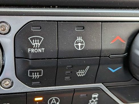 Used 2021 Jeep Gladiator Rubicon AWD/4WD image 23