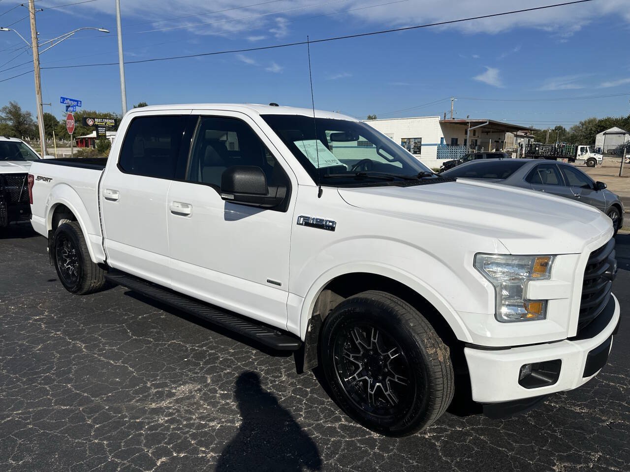 Used 2015 Ford F150 XLT w/ Equipment Group 302A Luxury RWD image 5